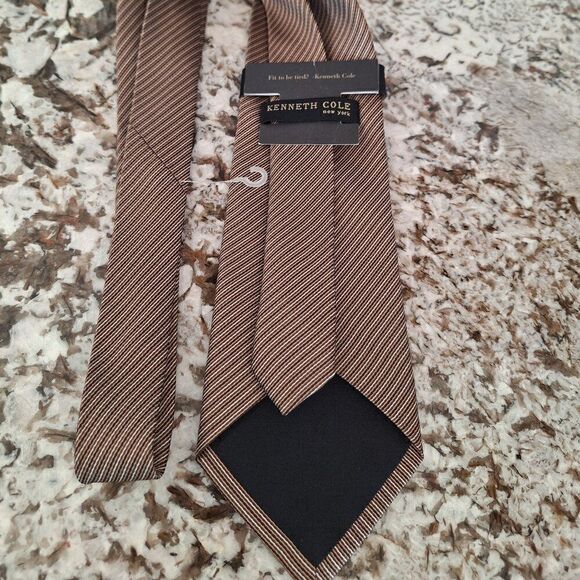 Kenneth Cole Men's Silk Necktie Tie Striped Classic - Picture 3 of 6